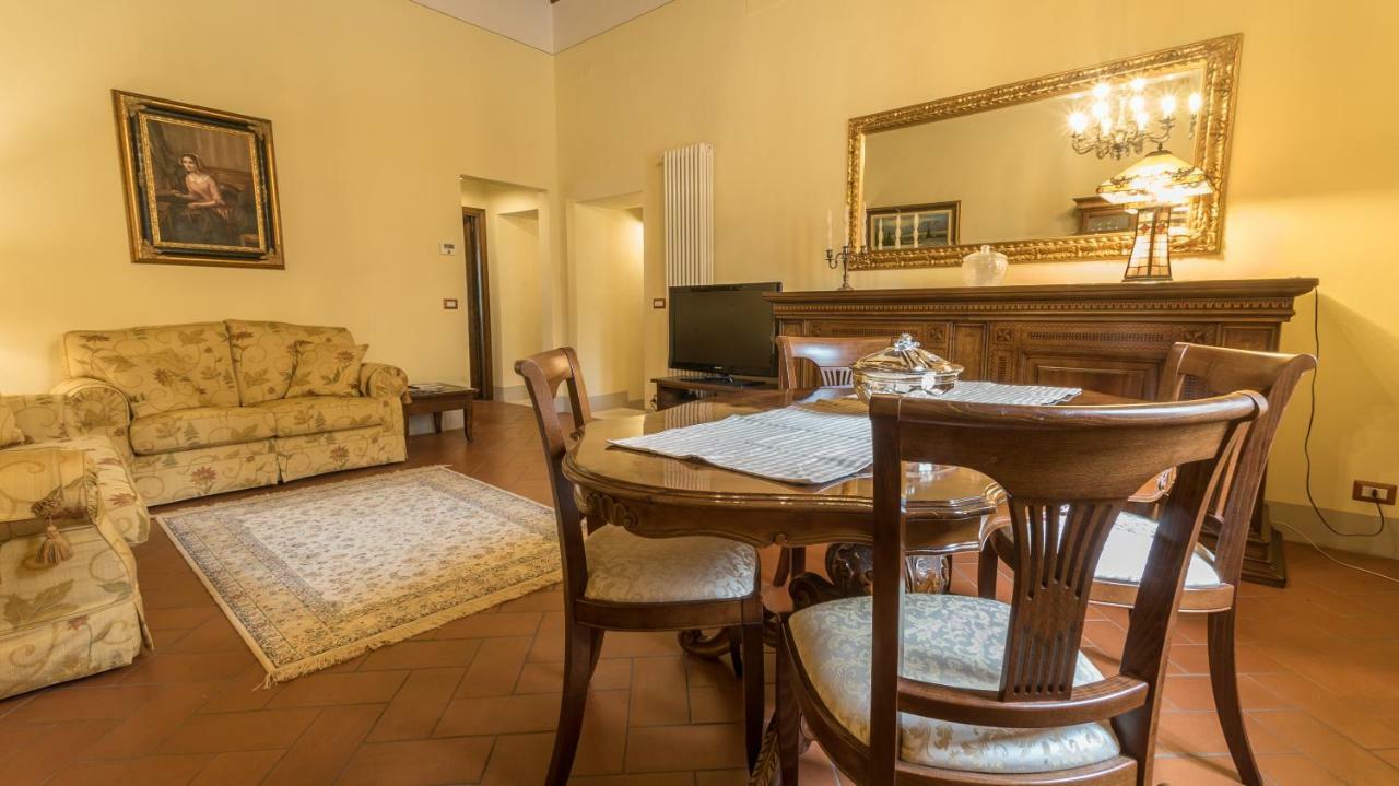 Luxury Apartment Piazza Grande Монтепульчано Екстер'єр фото